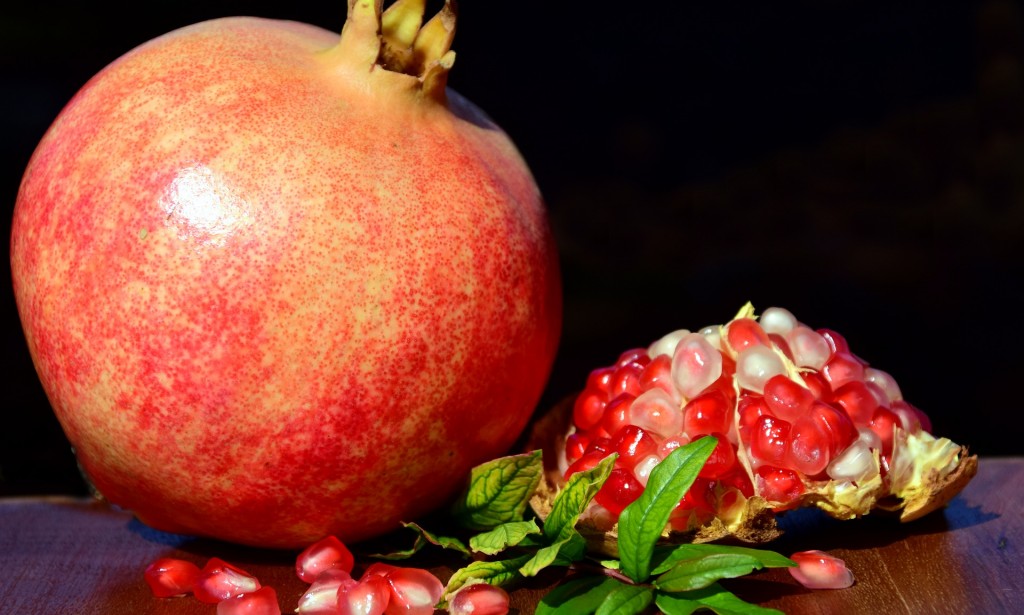 11  Benefits Of Pomegranate