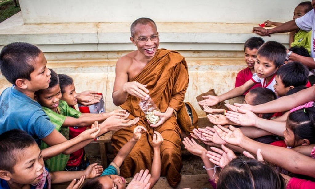 How to Attract People Using the Law of Attraction