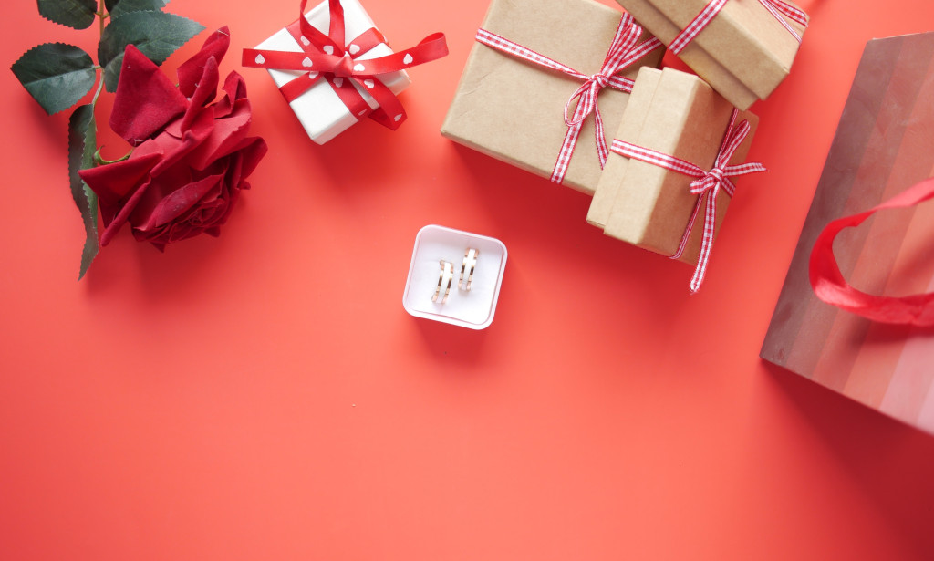 Best Gemstone Jewellery To Give Your Partner This Valentine's Day